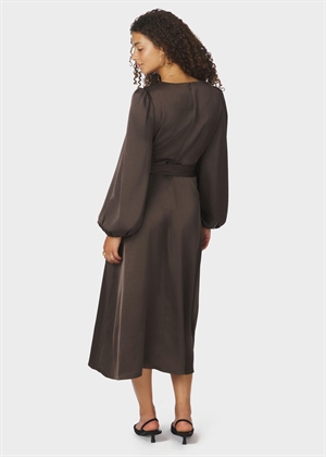 Rimini heavy sateen kjole Dark Brown Neo Noir 